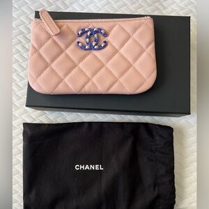 Authentic Chanel small pink caviar cosmetic pouch/case. New no flaws